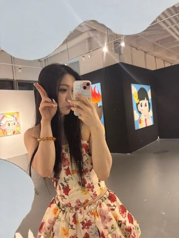 镜子前的你